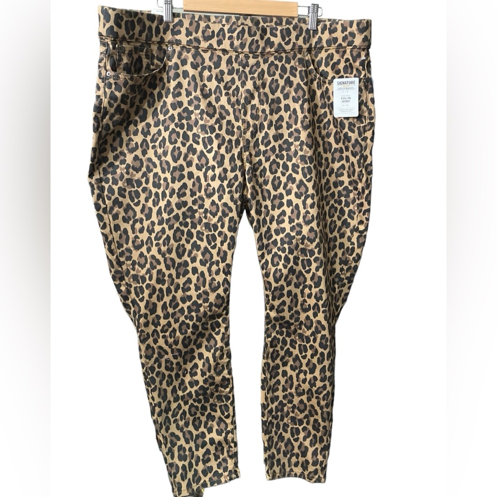 NEW Levi’s Signature Totally Shaping Pull On Skinny Jeggings - 36x28